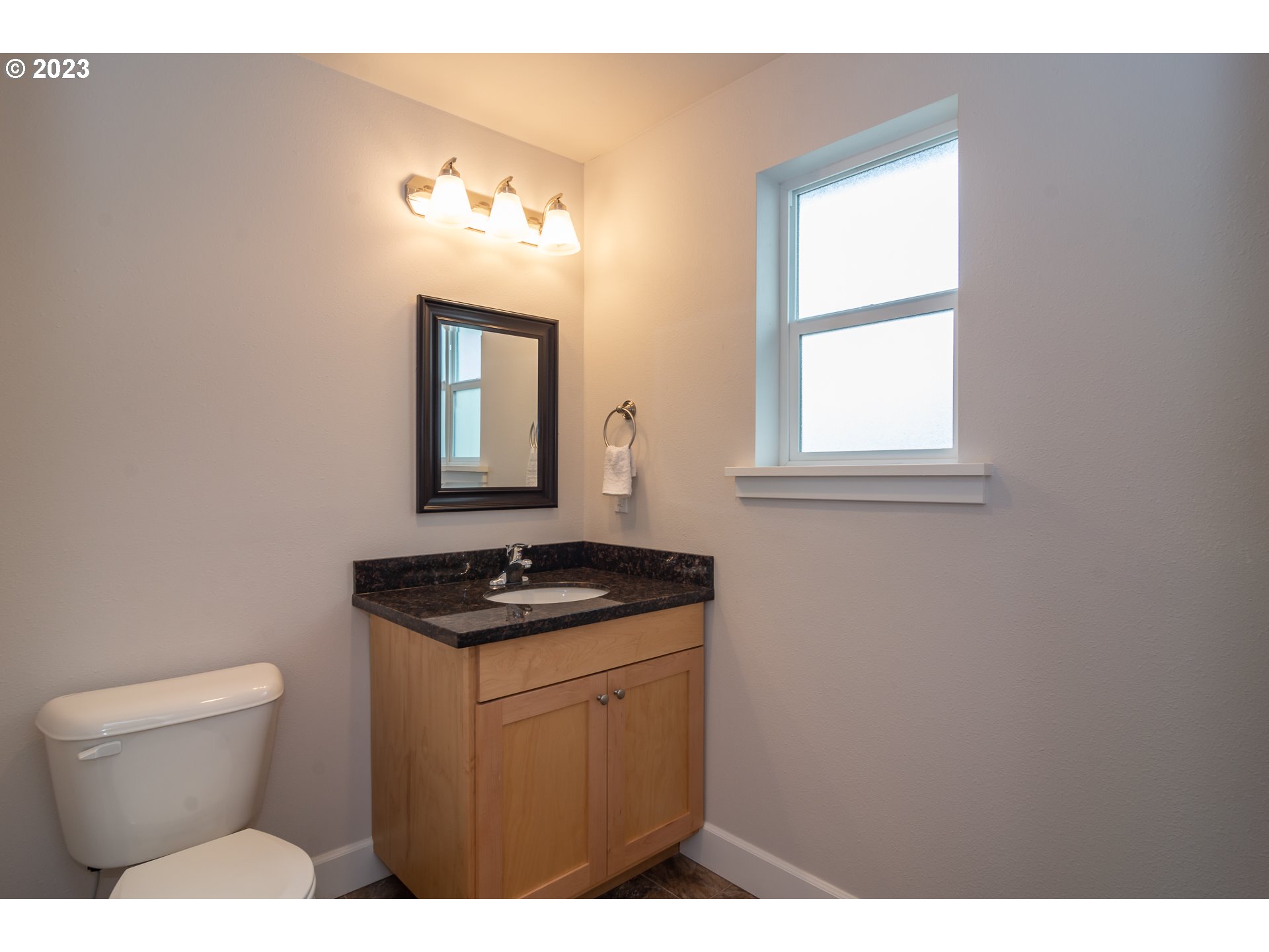 602 Wildcat Canyon Road Sutherlin, OR 97479 - Photo 20 of 32 Bathroom