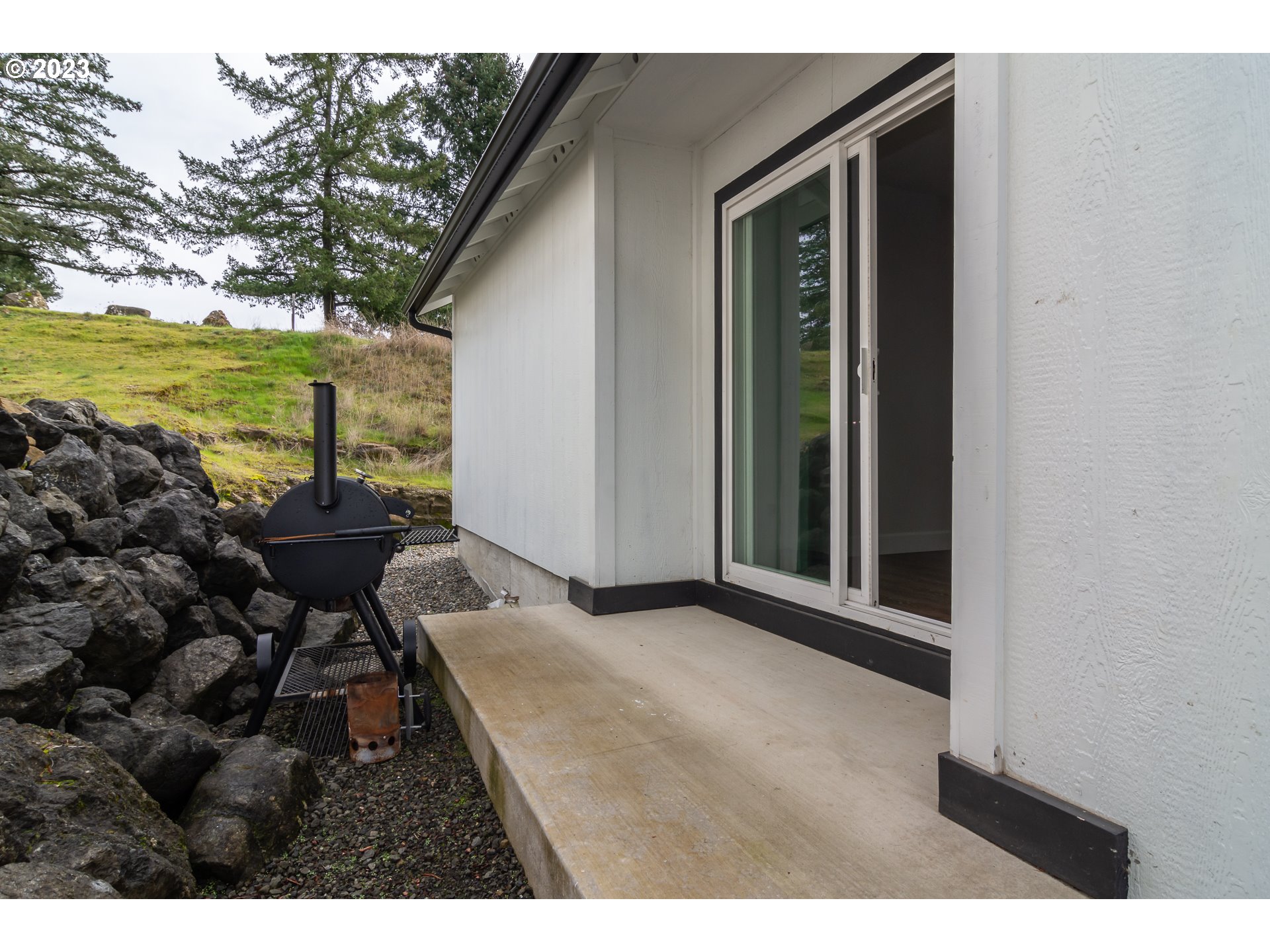 602 Wildcat Canyon Road Sutherlin, OR 97479 - Photo 30 of 32 Patio