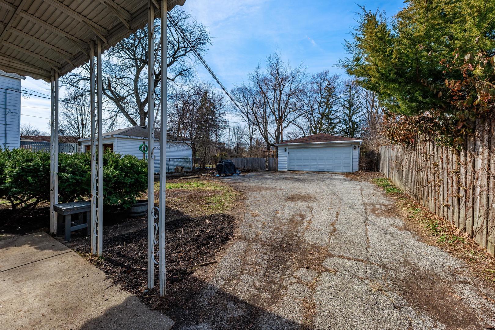 410 Repton Road Riverside, IL 60546 - Photo 23 of 30 a view of backyard of house with green space