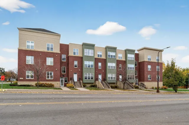 $185,000 | 1776 Maryland Avenue East, Unit 100, St. Paul, MN 55106