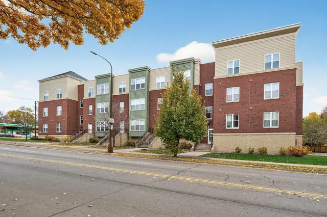 $185,000 | 1776 Maryland Avenue East, Unit 100, St. Paul, MN 55106