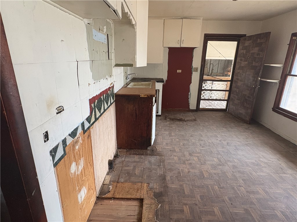 104 Charles Street George West, TX 78022 - Photo 18 of 24