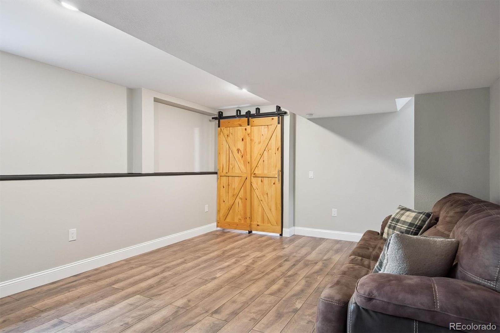 9347 Roadrunner Street Highlands Ranch, CO 80129 - Photo 16 of 28 Gallery Image 16