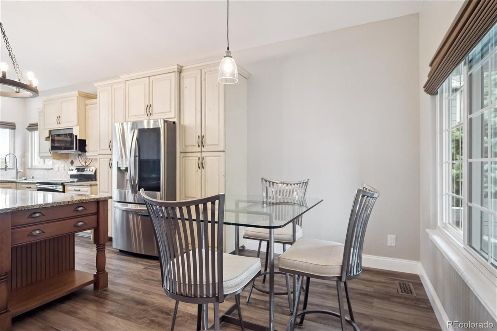 9347 Roadrunner Street Highlands Ranch, CO 80129 - Photo 3 of 28 Gallery Image 3