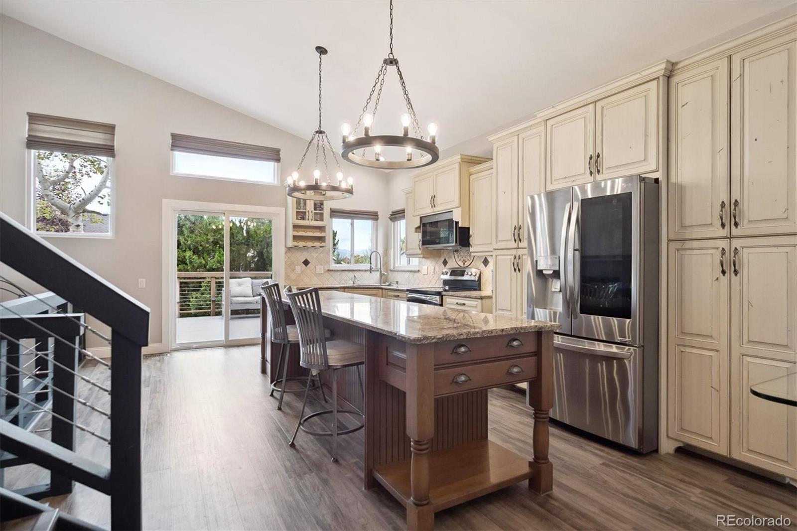 9347 Roadrunner Street Highlands Ranch, CO 80129 - Photo 4 of 28 Gallery Image 4