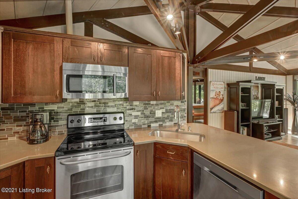 161 Lochober Road Leitchfield, KY 42754 - Photo 11 of 39 kitchen3