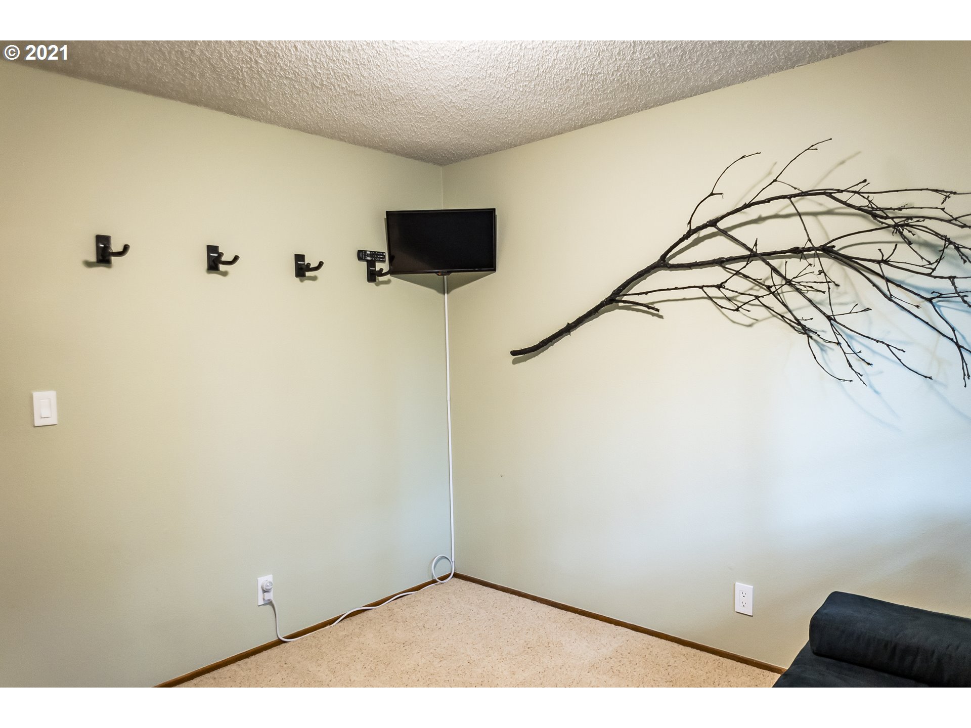 4927 Fox Hollow Road Eugene, OR 97405 - Photo 20 of 31 Gallery Image 20
