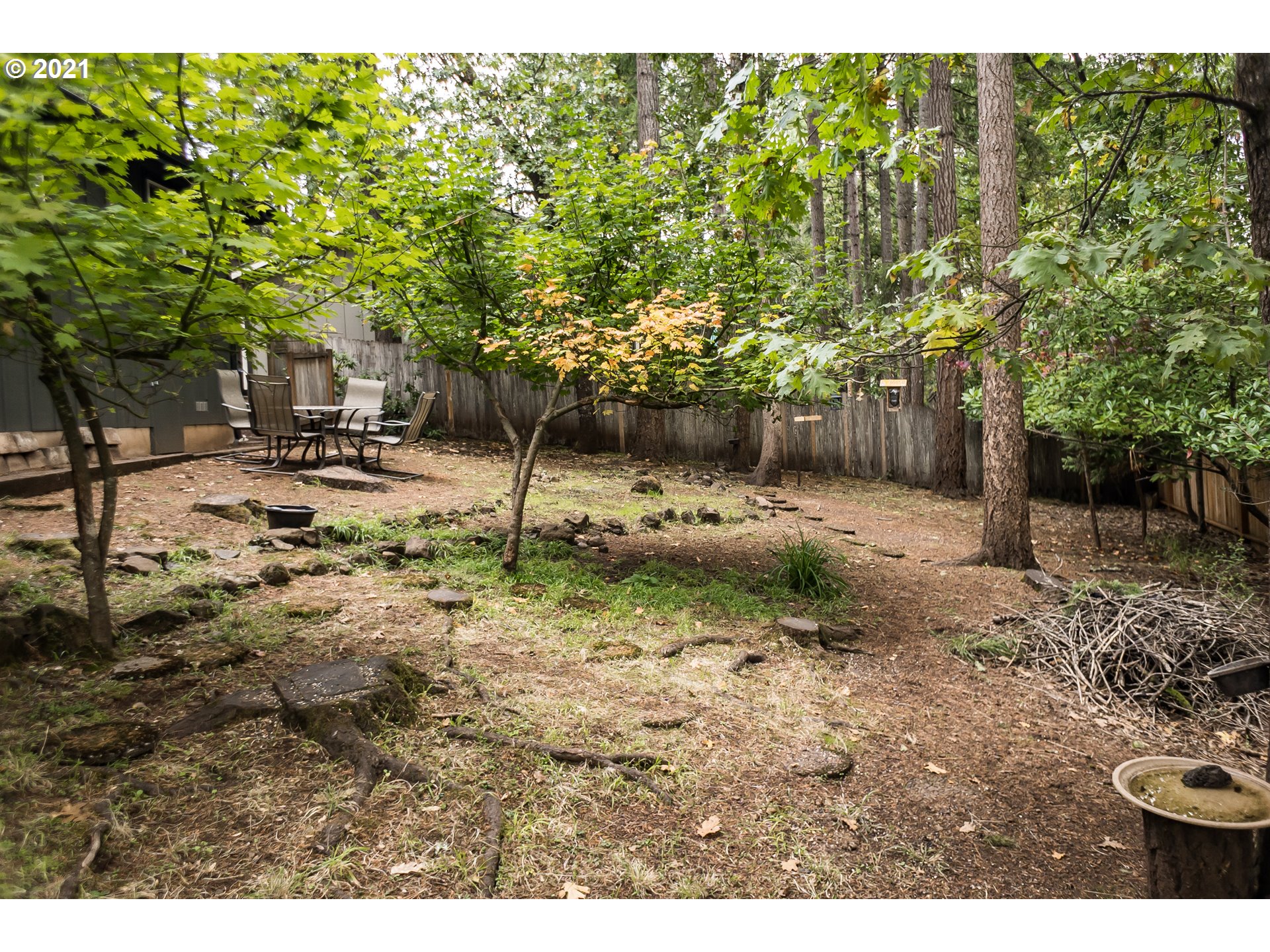 4927 Fox Hollow Road Eugene, OR 97405 - Photo 28 of 31 Gallery Image 28