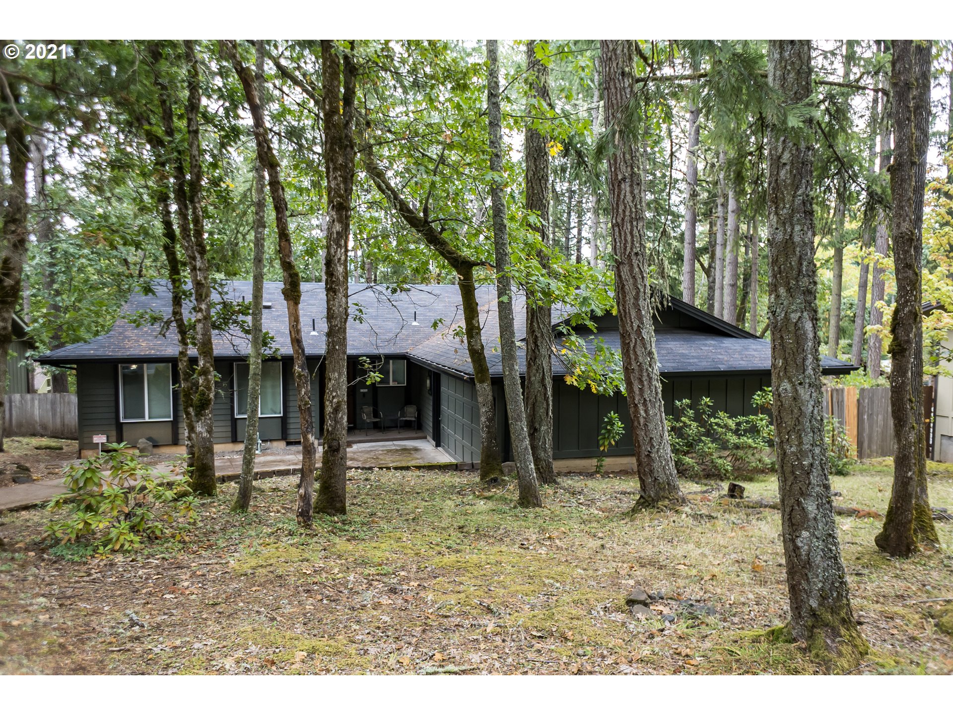 4927 Fox Hollow Road Eugene, OR 97405 - Photo 31 of 31 Gallery Image 31
