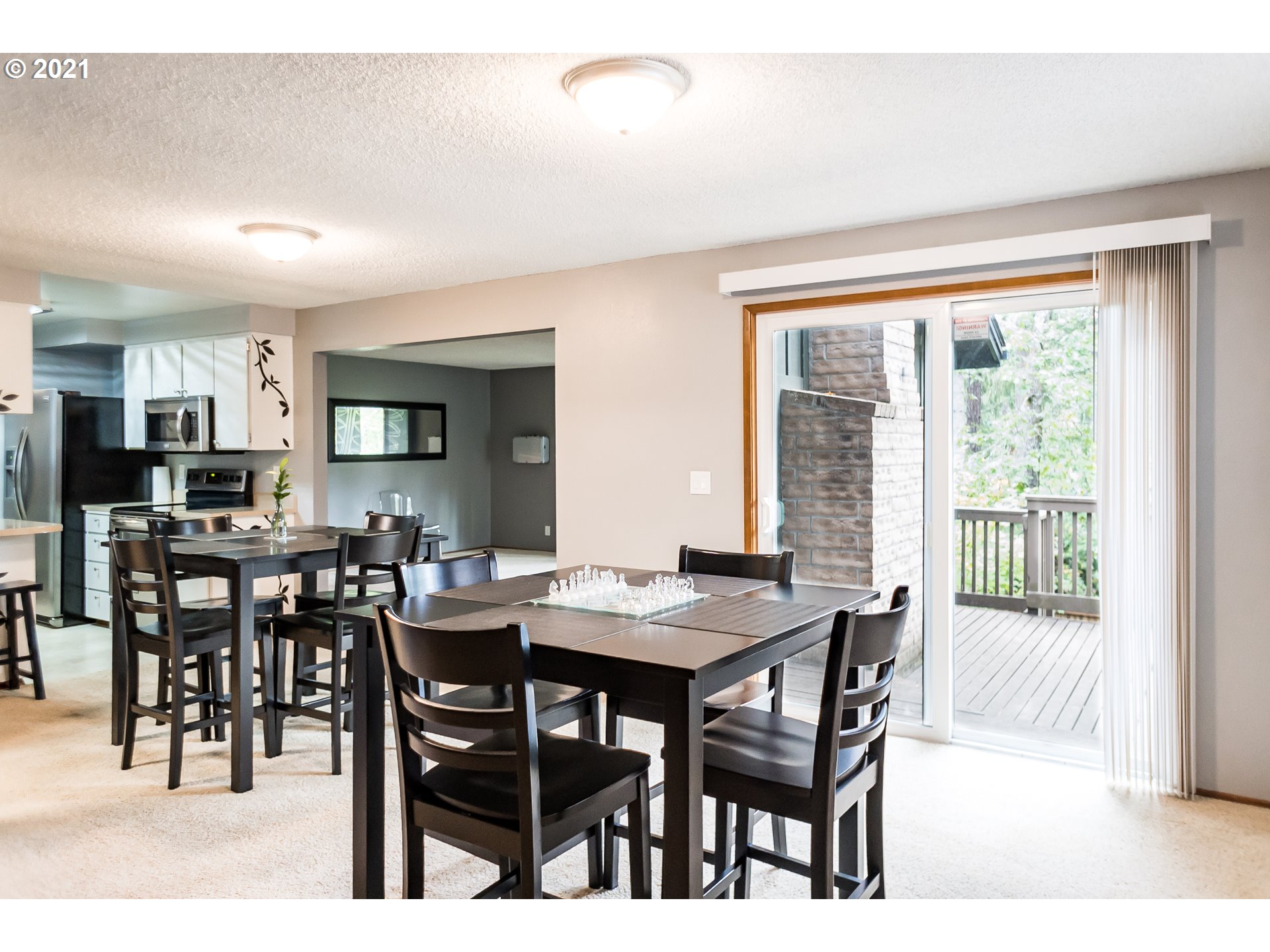 4927 Fox Hollow Road Eugene, OR 97405 - Photo 10 of 31 Gallery Image 10