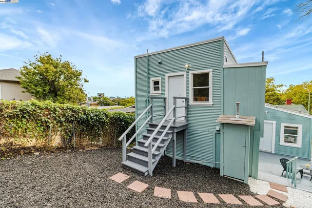 $799,000 | 9700 MacArthur Boulevard, Oakland, CA 94605