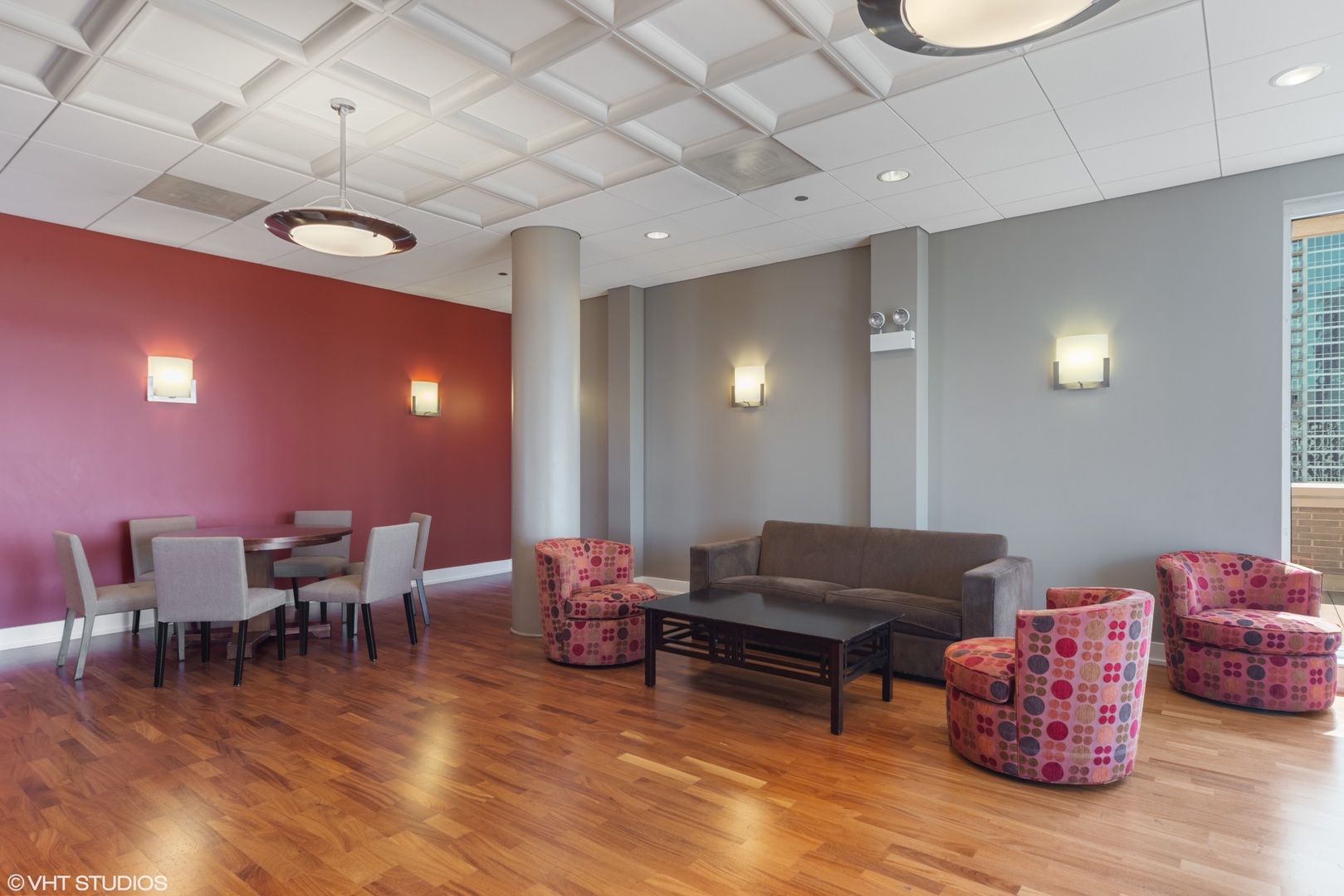 1515 South Prairie Avenue, Unit 910 Chicago, IL 60605 - Photo 25 of 32 a living room with furniture and wooden floor