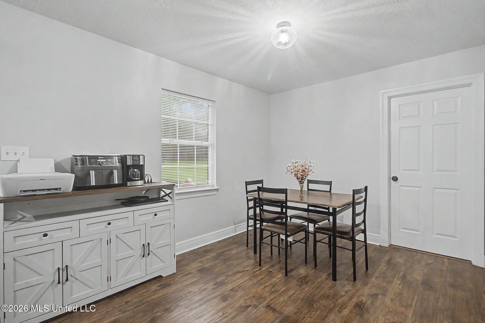 105 Hall Street Wiggins, MS 39577 - Photo 7 of 16 IMG_0760