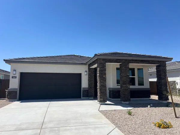 $2,100 | 15645 West Desert Hollow Drive, Surprise, AZ 85387