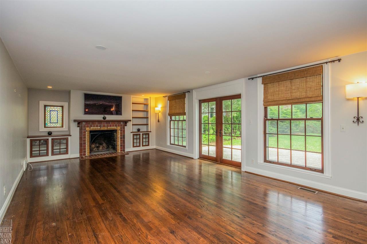 136 Linden Road Birmingham, MI 48009 - Photo 12 of 48 31349169-11.JPG