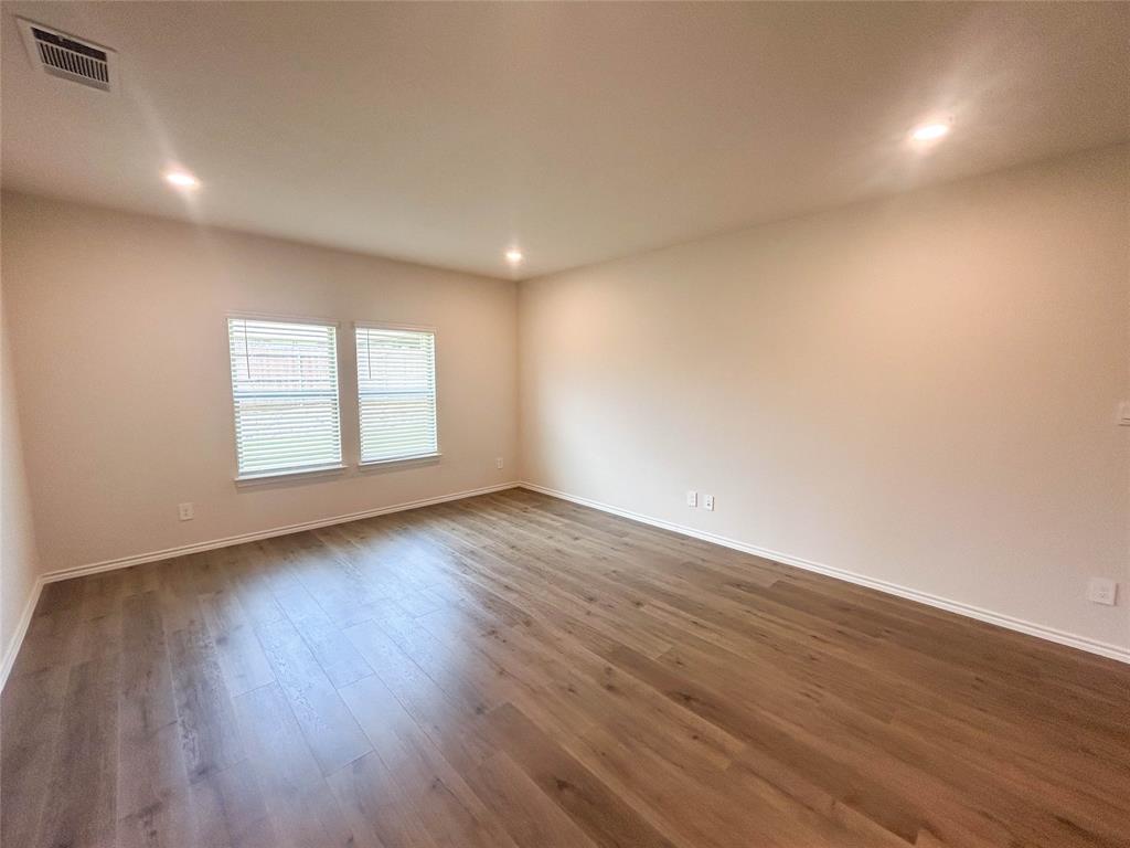 935 Keystone Court Ferris, TX 75125 - Photo 12 of 23 Gallery Image 12