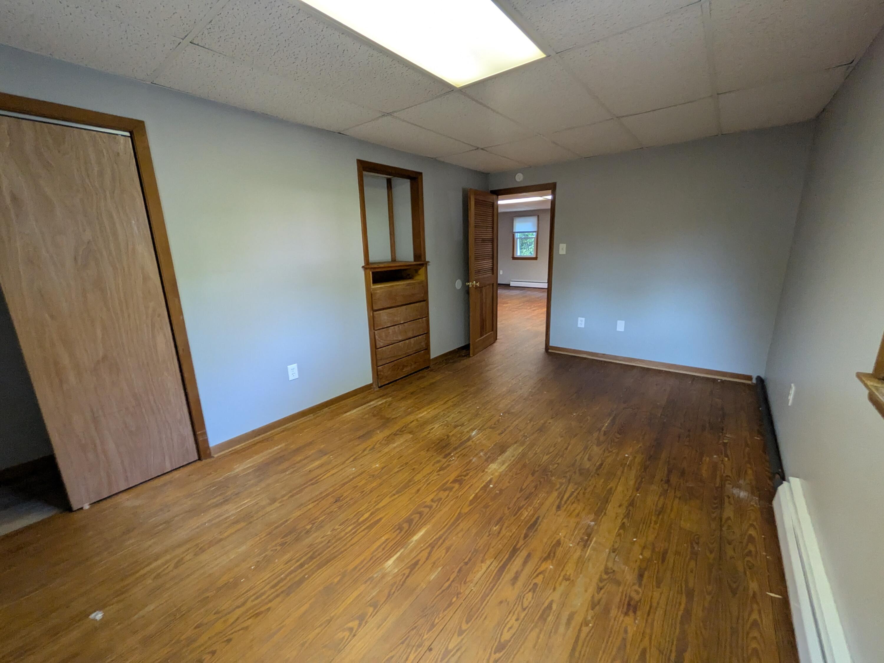 400 South Liberty Street Hobart, IN 46342 - Photo 16 of 26 3000x2250