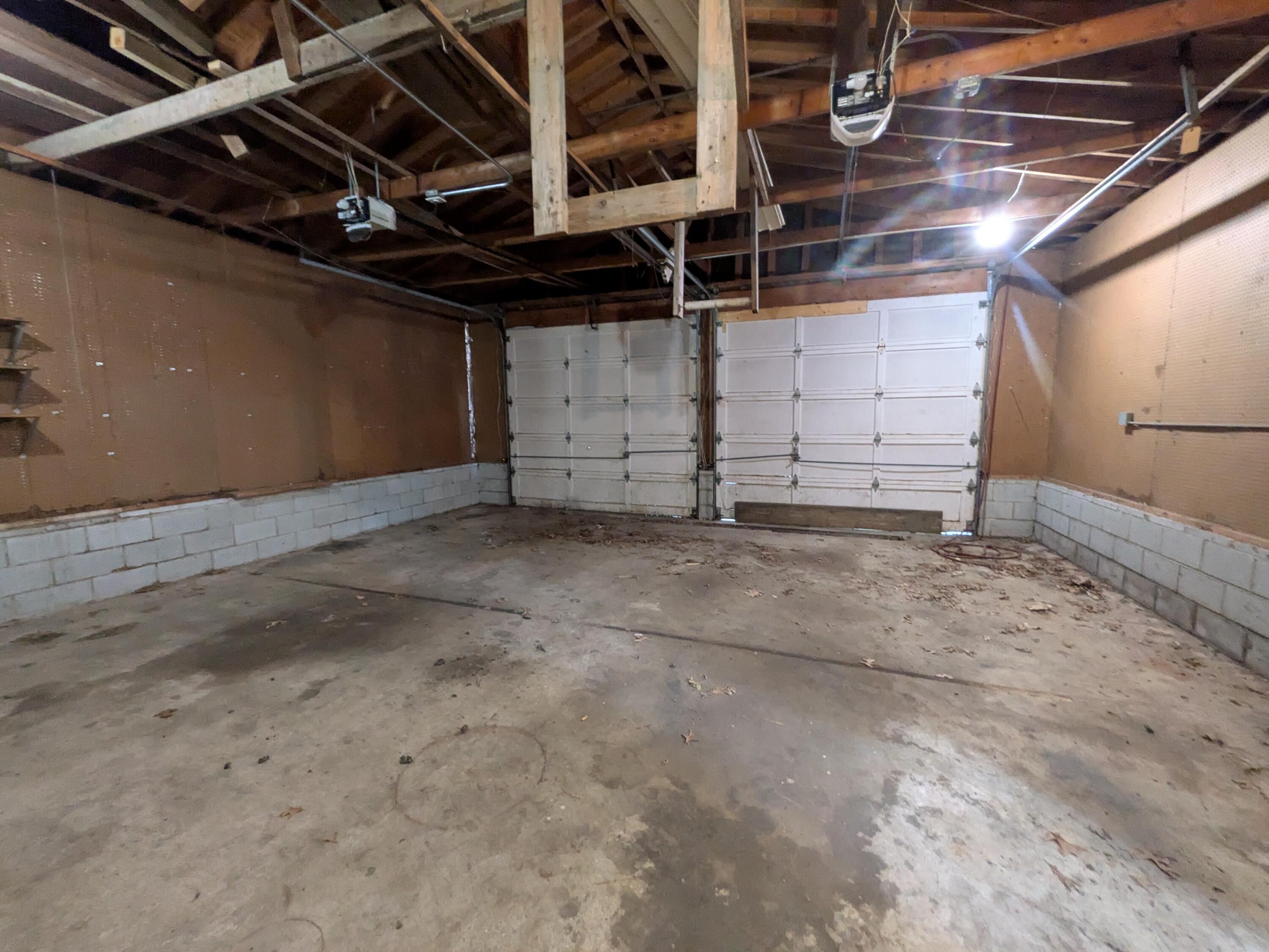 400 South Liberty Street Hobart, IN 46342 - Photo 4 of 26 3000x2250