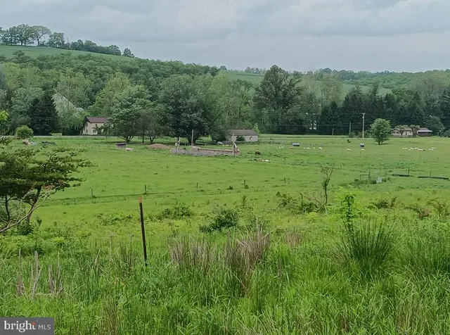 $225,000 | 1996 Allegheny Road, Manns Choice, PA 15550