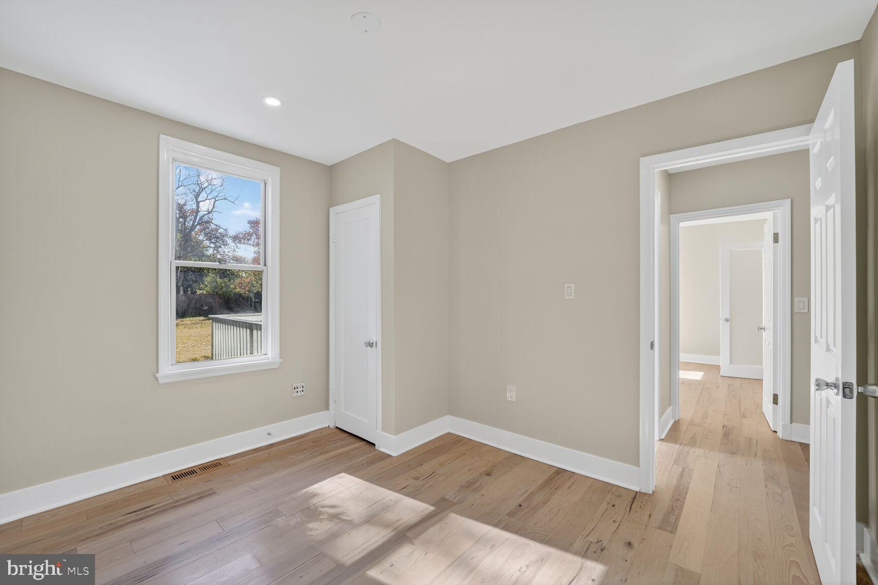 6705 Larkspur Road Suitland, MD 20746 - Photo 23 of 31