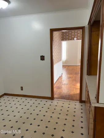 $1,500 | 214 Market Street, Unit 1, Amsterdam, NY 12010