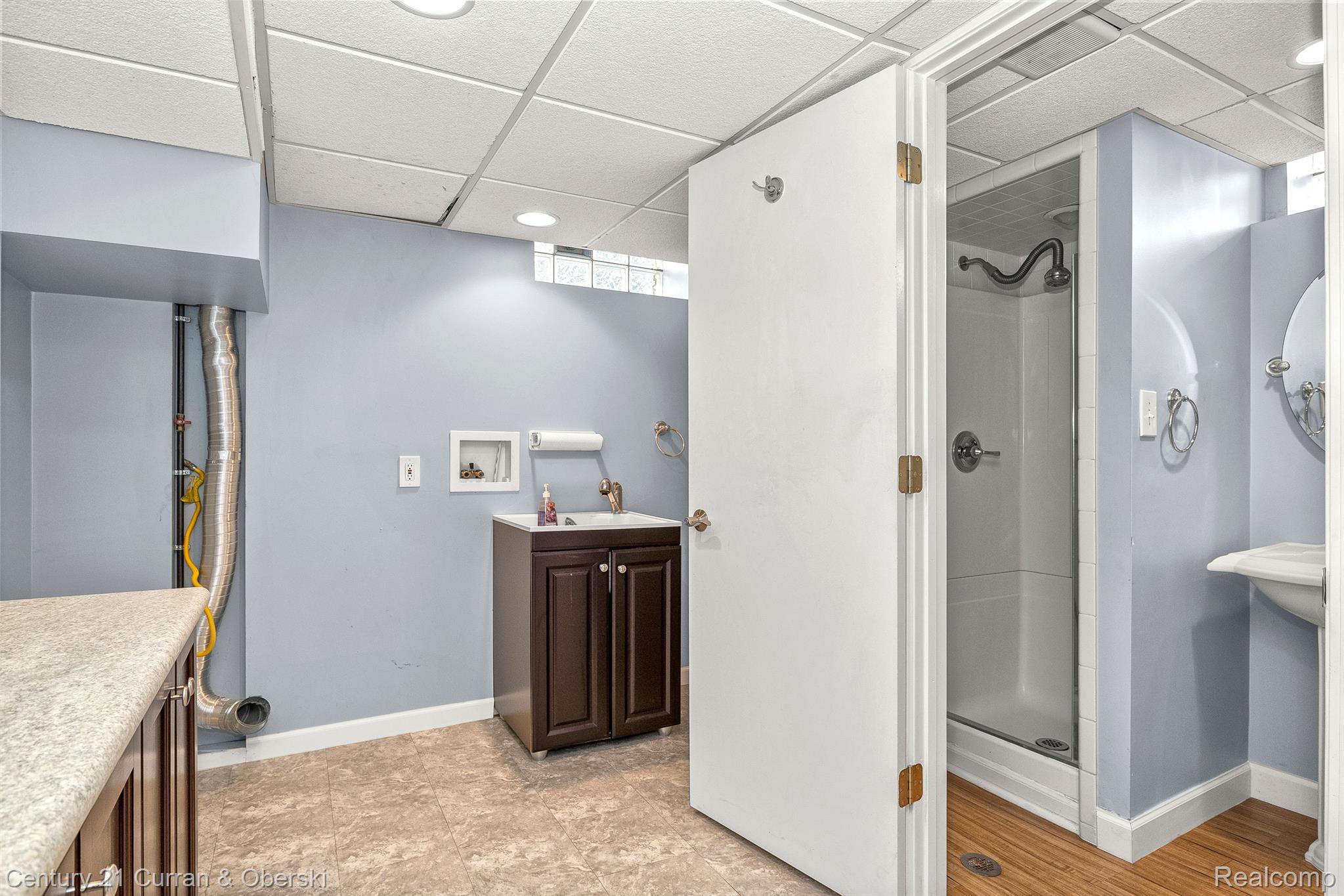 1738 North Gulley Road Dearborn, MI 48128 - Photo 24 of 35 Gallery Image 24