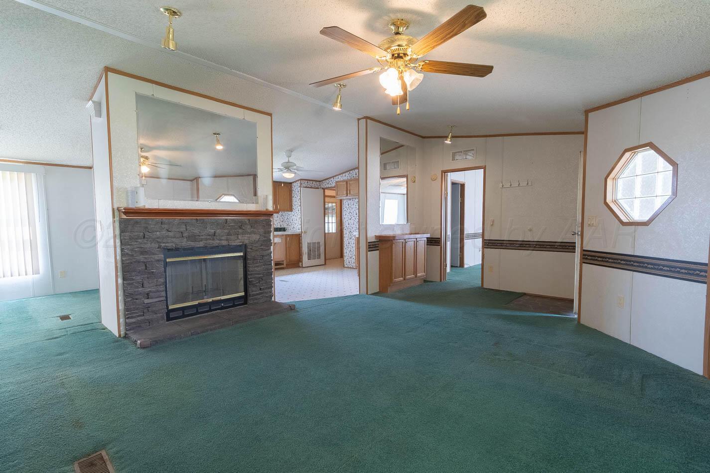 6211 Lair Road Amarillo, TX 79118 - Photo 7 of 19 Living Room-View 3