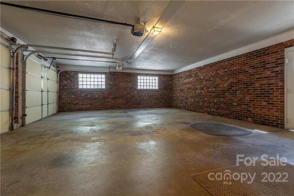 4023 Miller Bridge Road Hickory, NC 28602 - Photo 7 of 30 Gallery Image 7