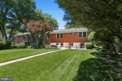 $575,000 | 902 Malta Lane, Silver Spring, MD 20901