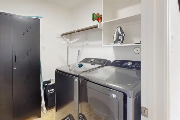 $3,600 | 18 Avenswood Place, The Woodlands, TX 77382