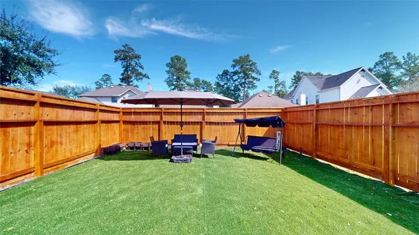 $3,600 | 18 Avenswood Place, The Woodlands, TX 77382