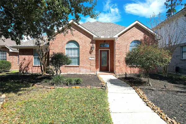 $3,600 | 18 Avenswood Place, The Woodlands, TX 77382