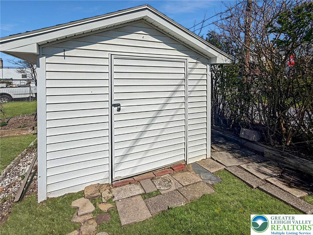 416 Walnut Street Catasauqua, PA 18032 - Photo 47 of 61