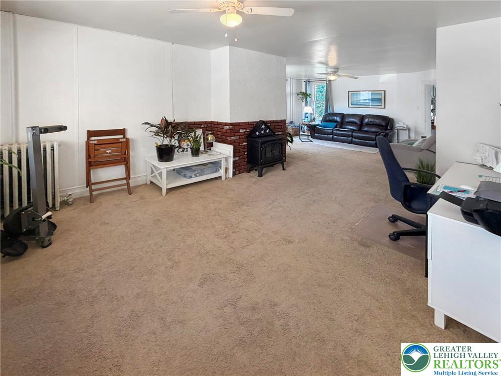 416 Walnut Street Catasauqua, PA 18032 - Photo 6 of 61