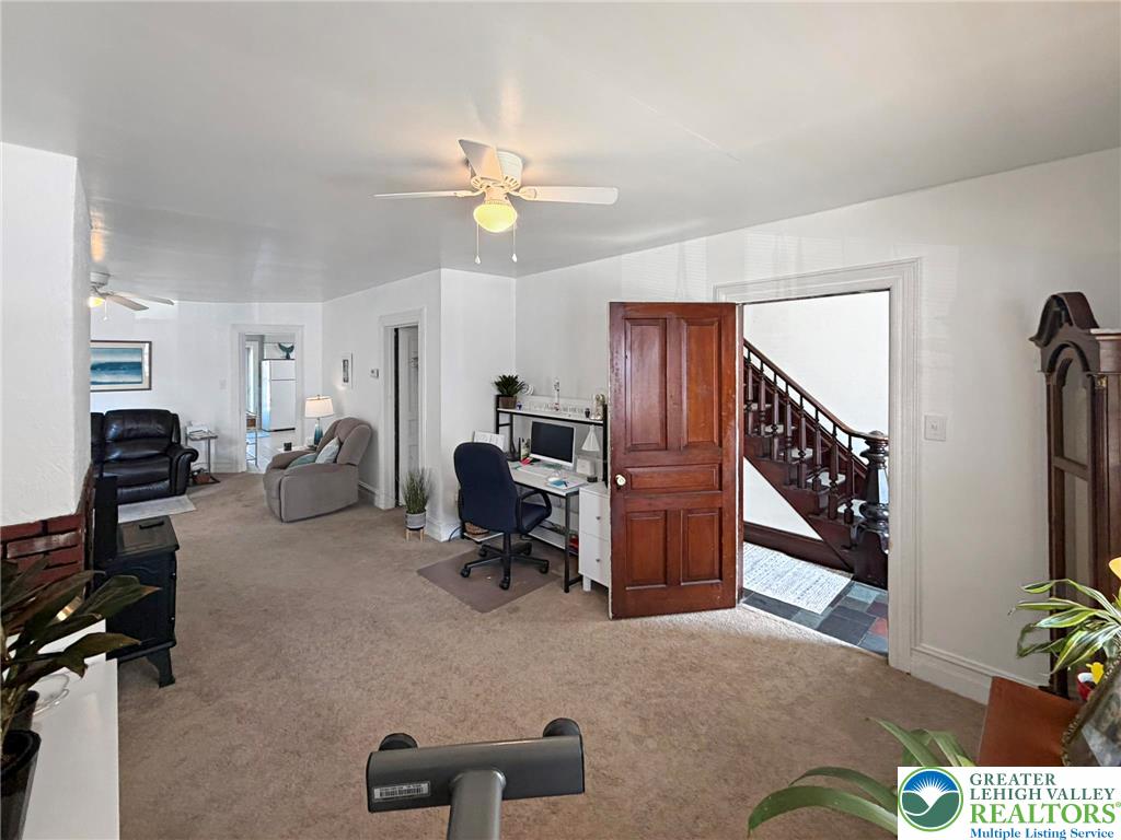 416 Walnut Street Catasauqua, PA 18032 - Photo 7 of 61