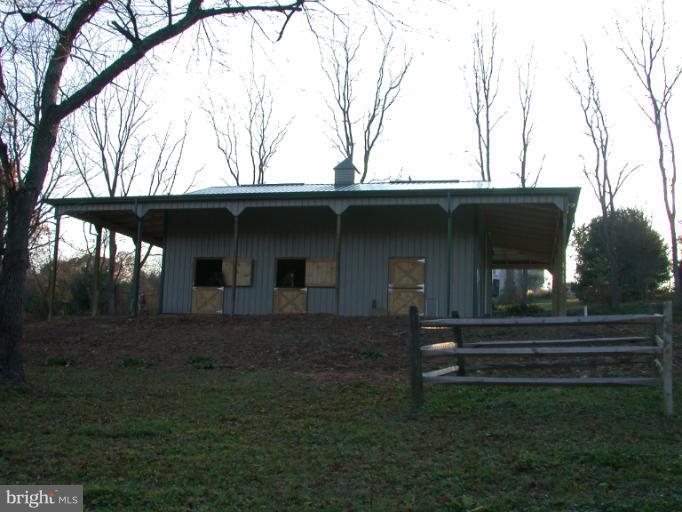 20015 Bollinger Road Manchester, MD 21102 - Photo 8 of 29 Exterior (General)