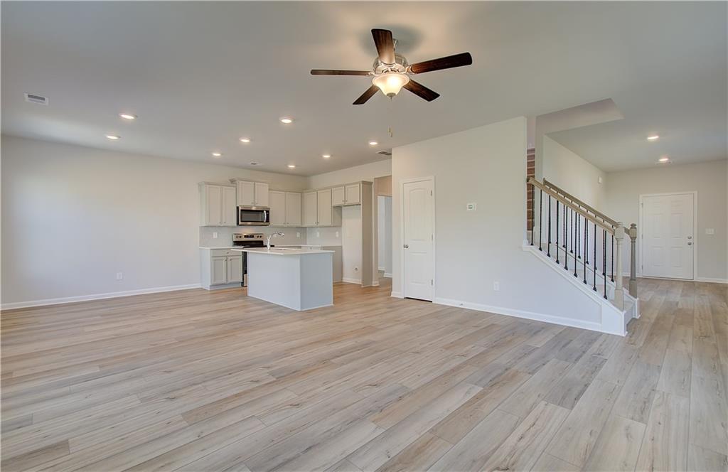 17 Bellamy Cove Newnan, GA 30263 - Photo 7 of 25