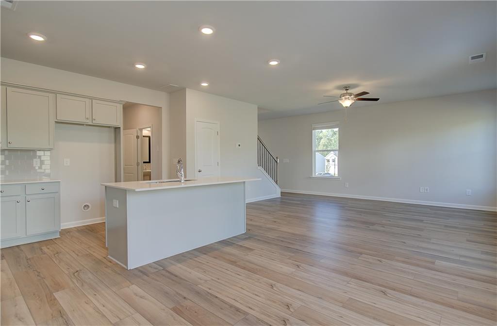 17 Bellamy Cove Newnan, GA 30263 - Photo 10 of 25
