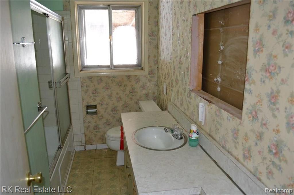 585 Lehigh Road Rochester Hills, MI 48307 - Photo 7 of 13