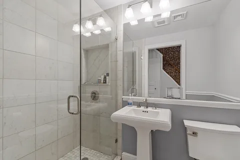 $1,800,000 | 178 Commonwealth Avenue, Unit 7, Boston, MA 02116