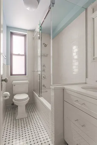 $725,000 | 308 East 79th Street, Unit 3K | Upper East Side