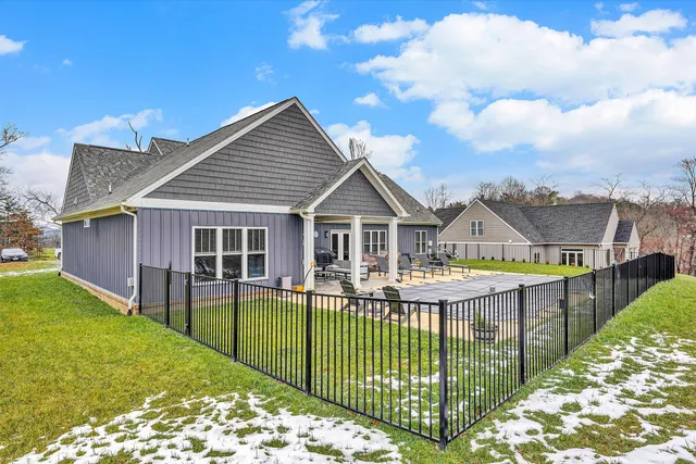 $670,000 | 689 Ambler Lane, Salem, VA 24153