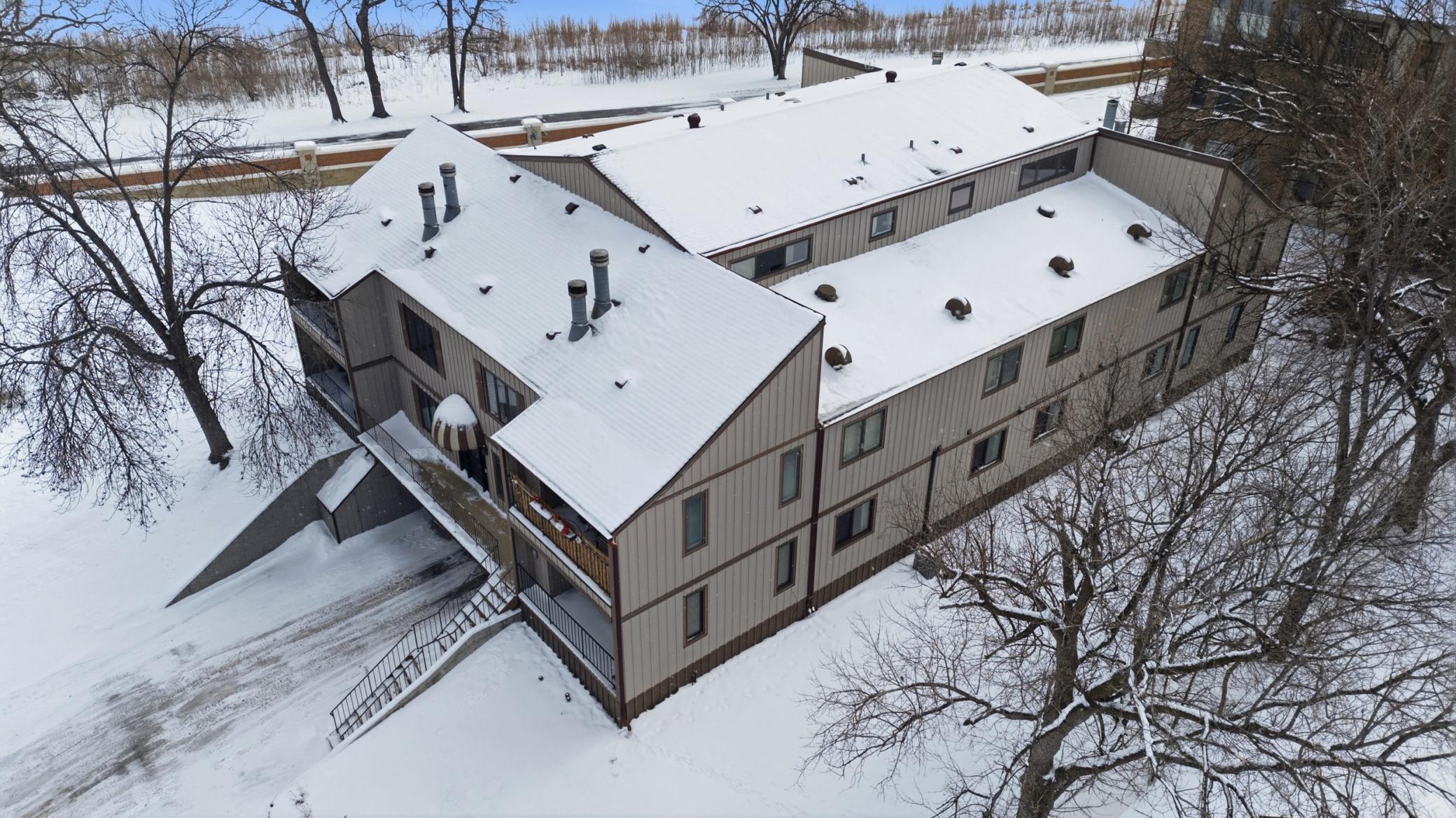 326 10th Avenue South, Unit 2 Fargo, ND 58103 - Photo 33 of 35
