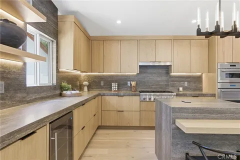 $2,349,999 | 5016 Rubio Avenue, Encino, CA 91436