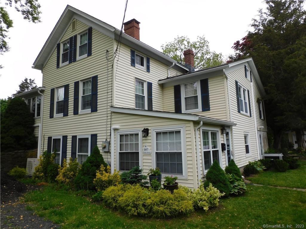 402 Boston Street Guilford, CT 06437 - Photo 1 of 1 Front view