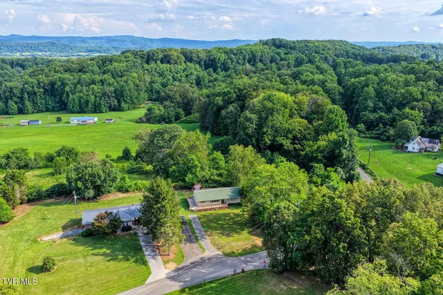 $217,000 | 808 West Bear Hollow Road, Rogersville, TN 37857