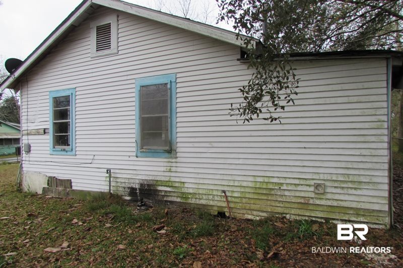 913 Williams Street Bay Minette, AL 36507 - Photo 9 of 11