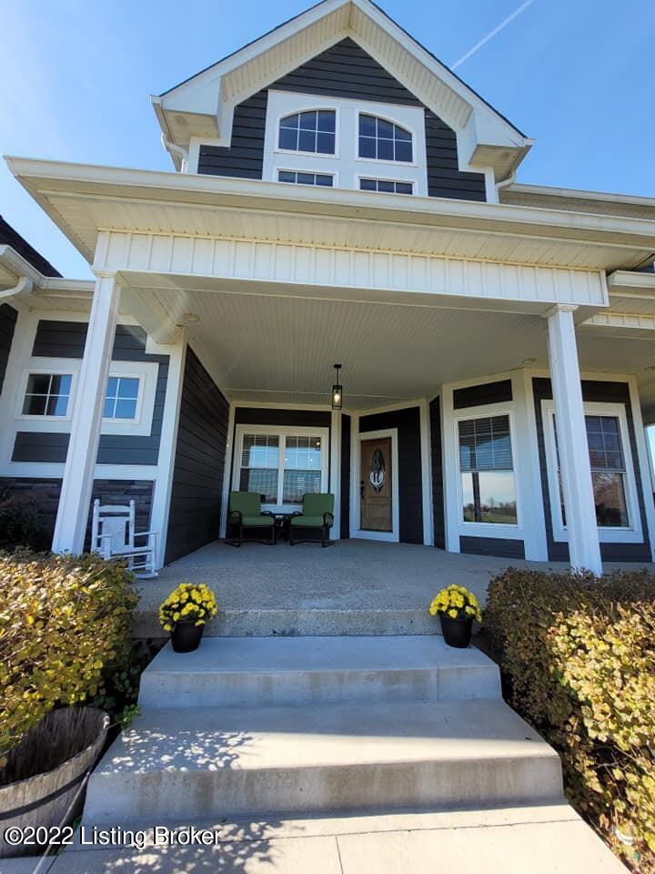 2438 Tom Harris Road Carrollton, KY 41008 - Photo 15 of 81 Tom Harris porch