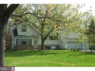 208 Hibbert Road North Wales, PA 19454 - Photo 1 of 1 Gallery Image 1