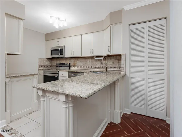 $1,750 | 383 Summerwalk Circle, Chapel Hill, NC 27517